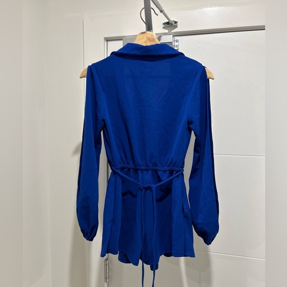 🔥SALE! ✅ Fashion Nova Women’s Romper Size XS Blue Top - Picture 3 of 7